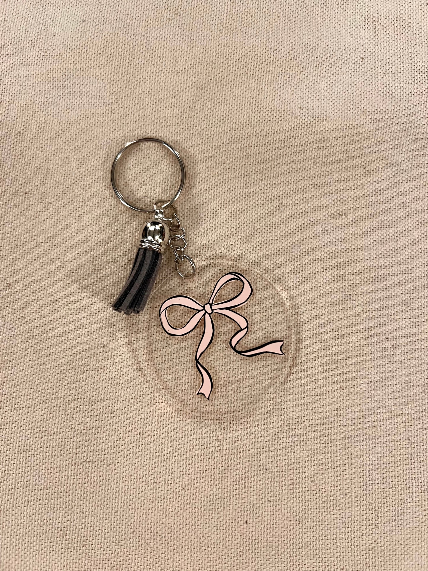 bow round keychain