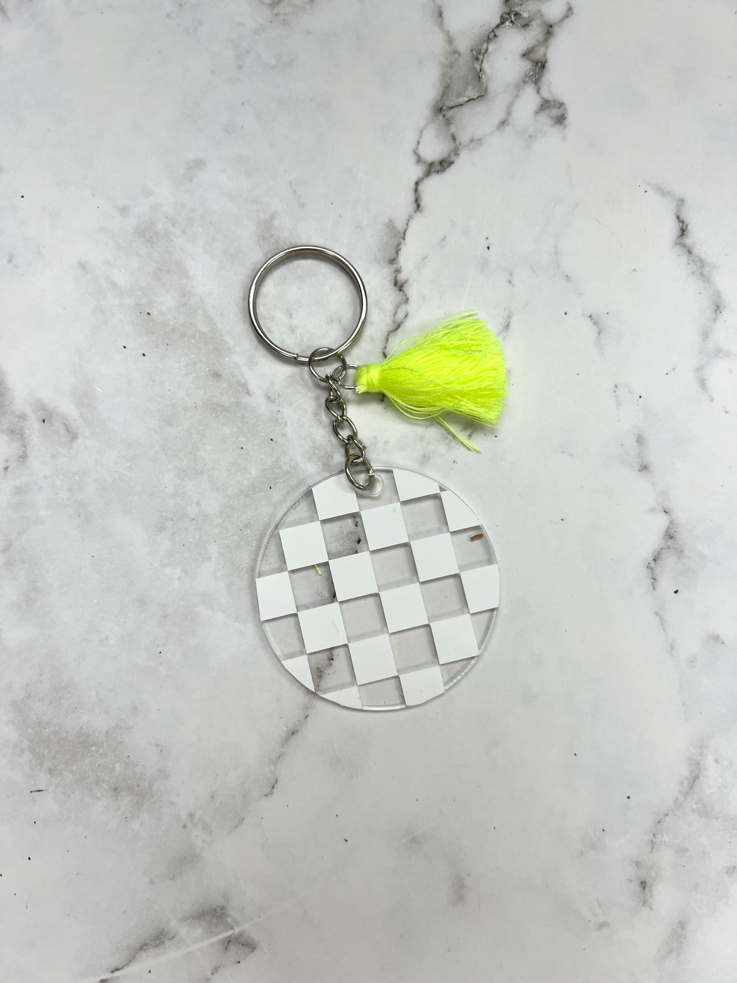 Checker round keychain