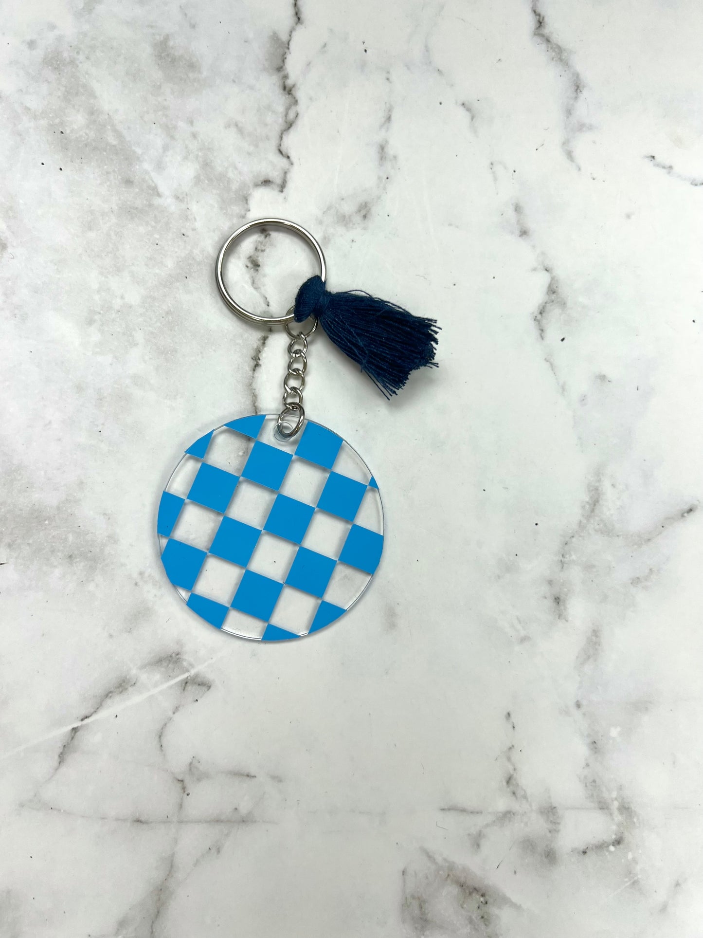 Checker round keychain