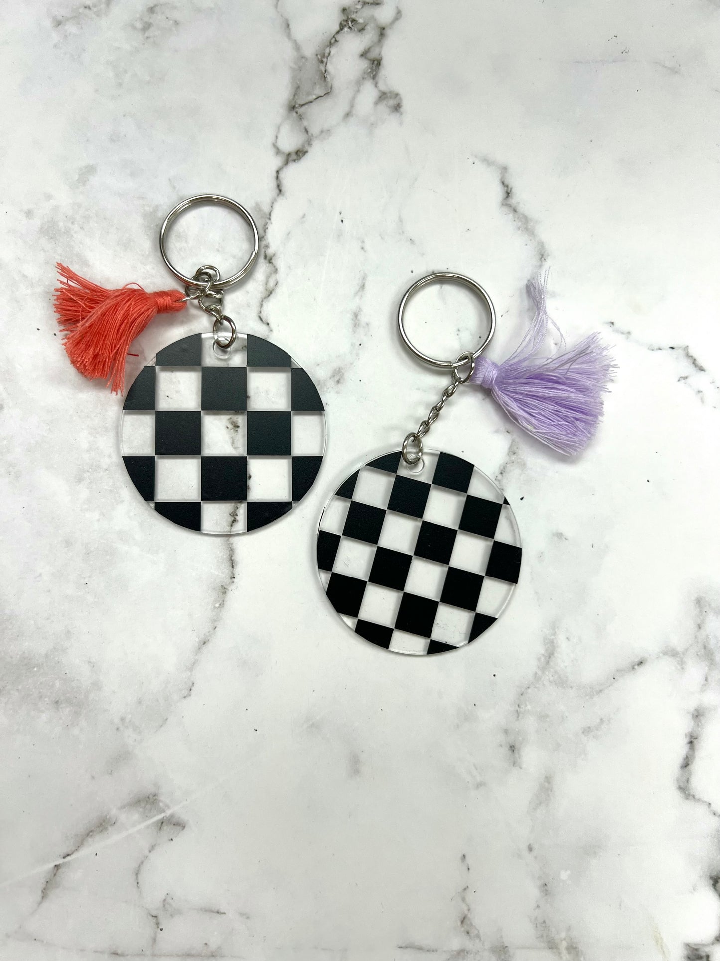 Checker round keychain