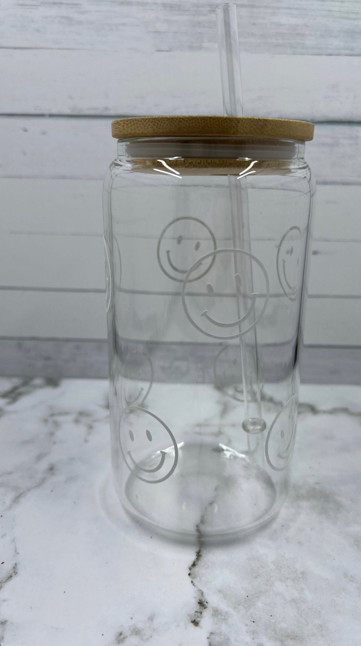 16oz Smiley Face glass cup w/ lid