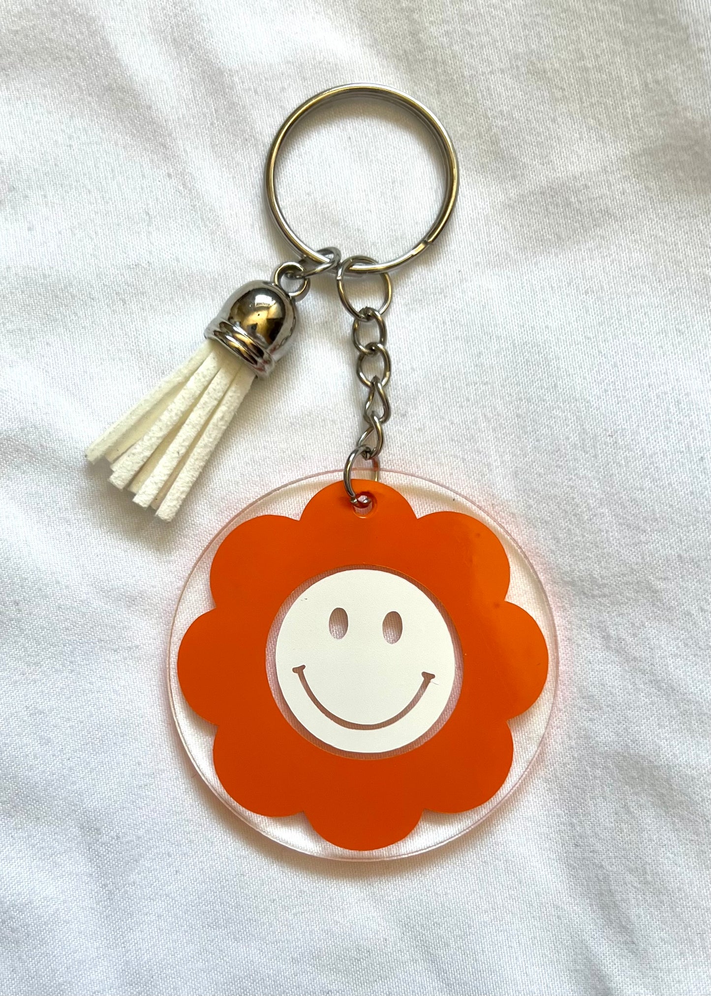 Smiley Flower round keychain