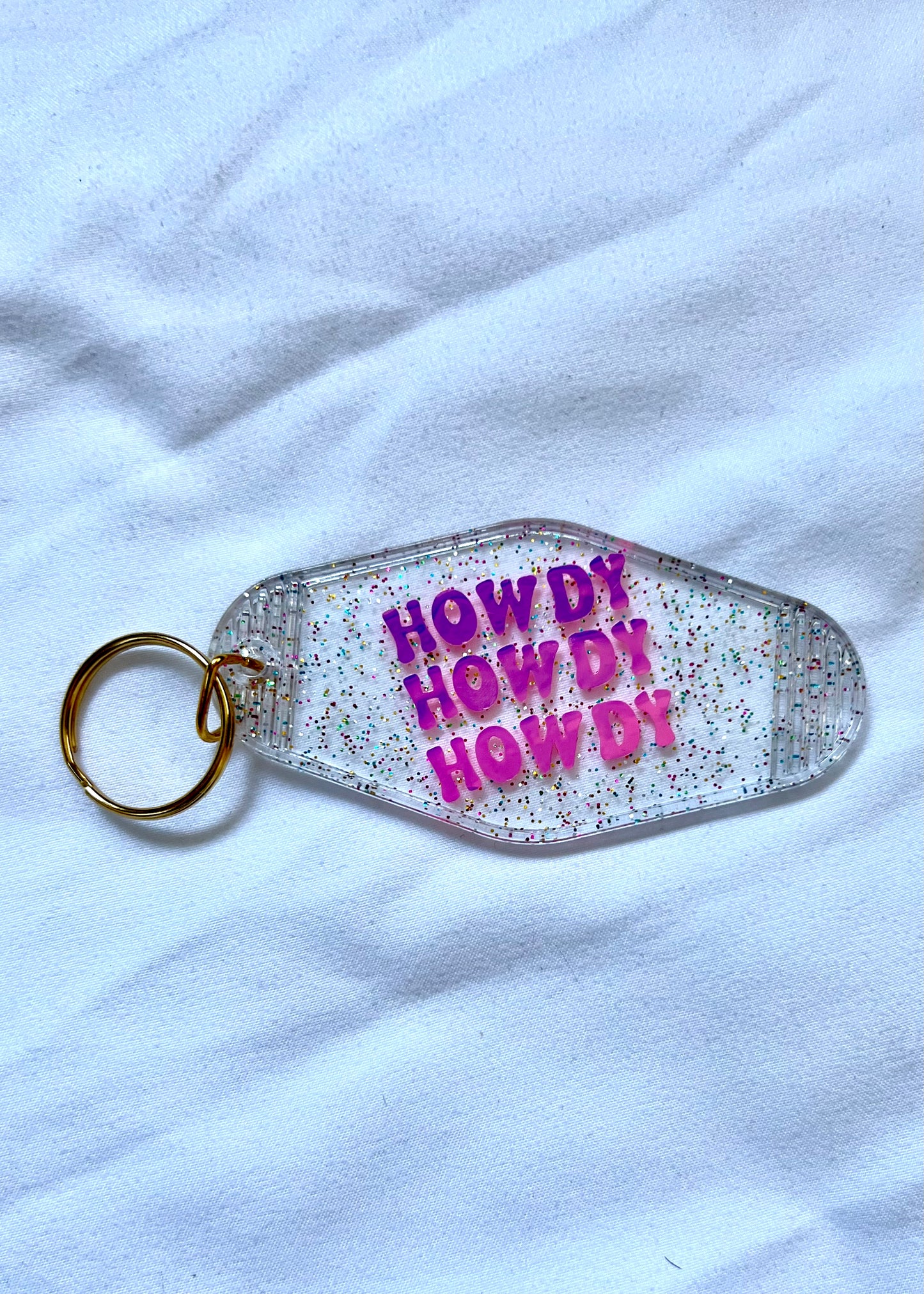 Howdy motel style keychain